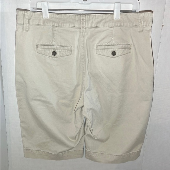 Sonoma Tan Flat Front Shorts Casual Style - Picture 3 of 3